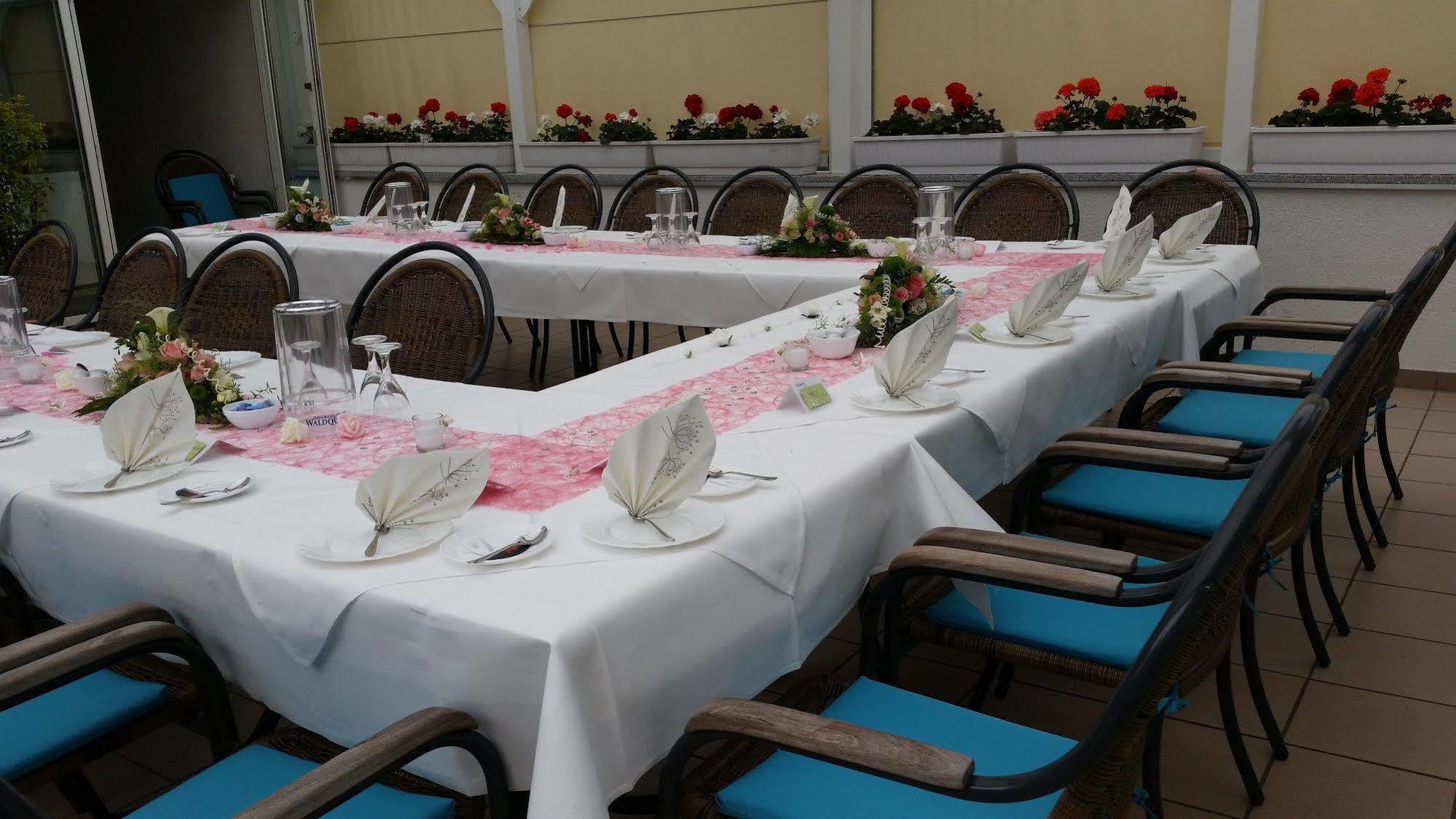 Hotel & Restaurant Park Cafe Isa Erfurt Dış mekan fotoğraf