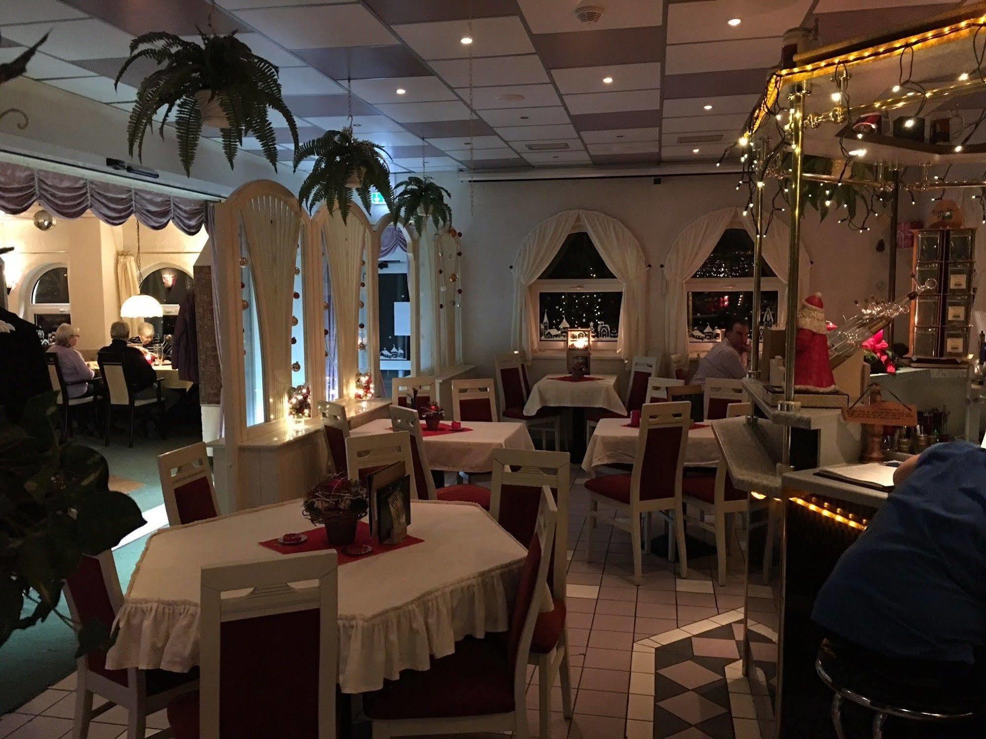 Hotel & Restaurant Park Cafe Isa Erfurt Dış mekan fotoğraf